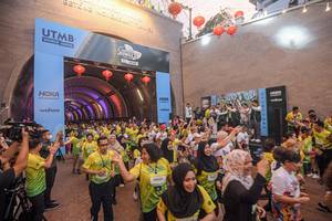 BIB: 90002
                            <button type="button" onclick="openModal(21898175)" class="btn btn-primary btn-sm float-right btn-popup" data-toggle="modal" data-target=".modal-high-quality">
                        <i class="fas fa-shopping-cart"></i> Add to Cart
                    </button>
                                            <button type="button" onclick="isThisMe(21898175, true)" class="btn btn-success btn-sm float-right btn-popup btn-isme hidden" data-toggle="tooltip" data-placement="bottom" title="นี่คือรูปของคุณใช่ไหม คลิกที่นี่เพื่อเอาเข้าอัลบั้ม">
                        <i class="fas fa-plus"></i> Add to album
                    </button>
                    <button type="button" onclick="isThisMe(21898175, false)" class="btn btn-warning btn-sm float-right btn-popup btn-isnotme hidden">
                        <i class="fas fa-ban"></i> Remove from album
                    </button>